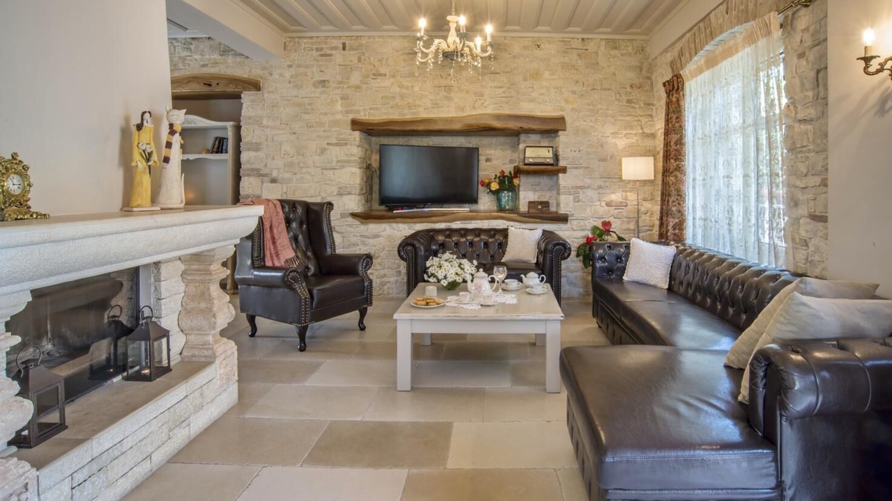 Photo of Livingroom in Mpogdanatika