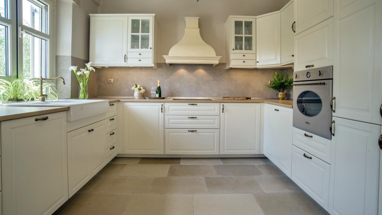 Photo of Kitchen in Mpogdanatika