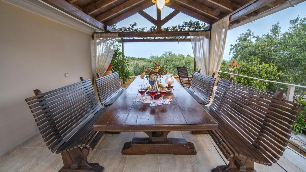 Photo of Outdoor in Mpogdanatika