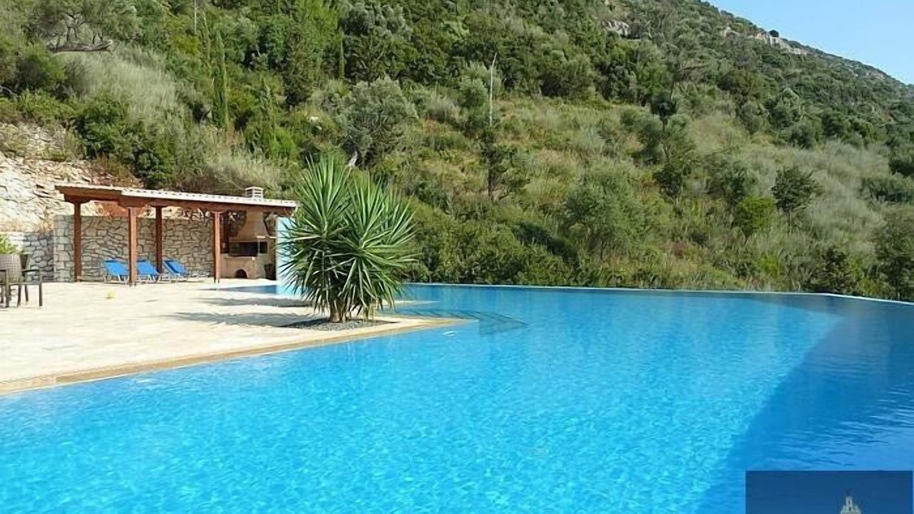 Photo of Outdoor in Mikros Gialos