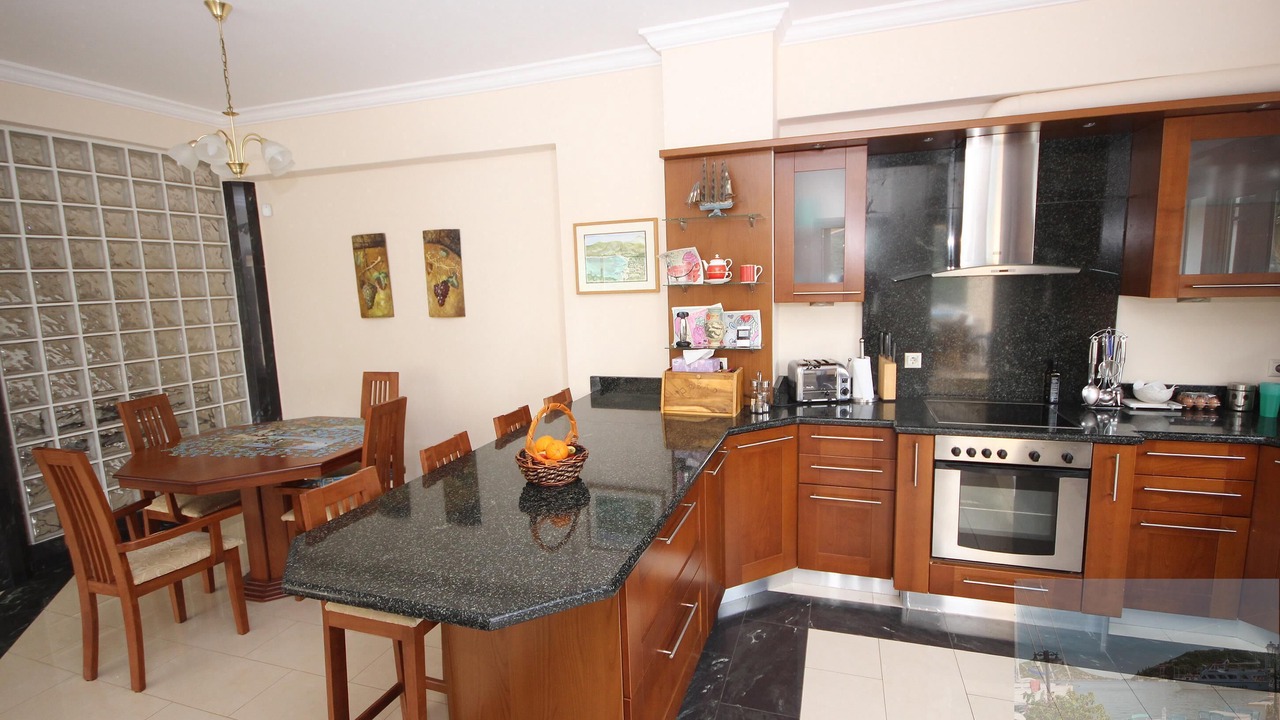 Photo of Kitchen in Mikros Gialos