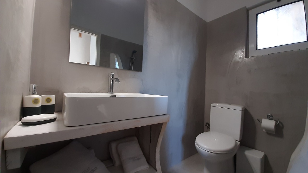 Photo of Bathroom in Korfos