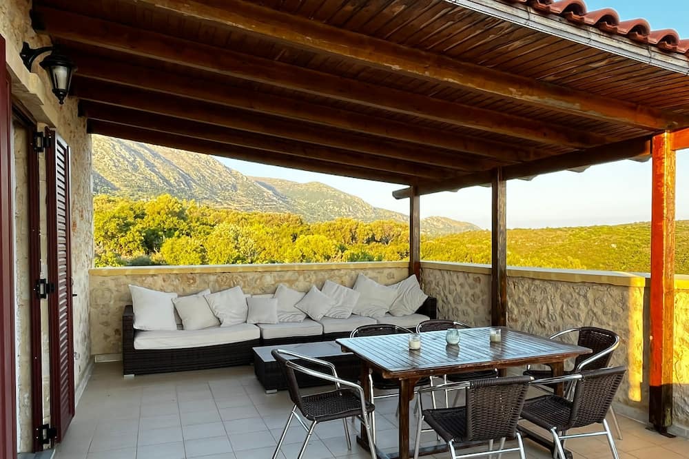 Photo of Patio Balcony in Kateleios