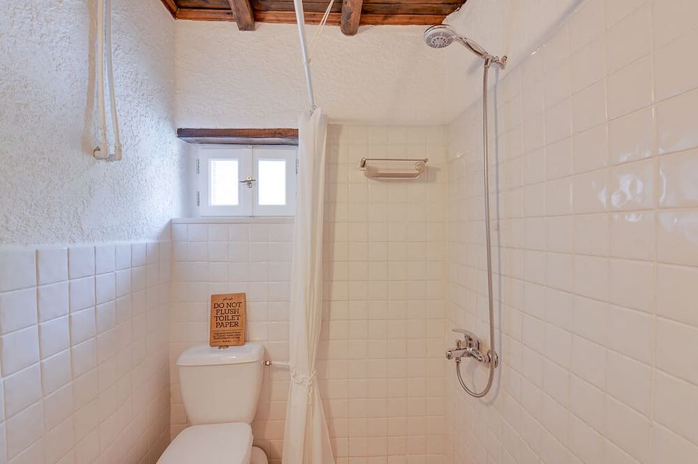 Photo of Bathroom in Katouna