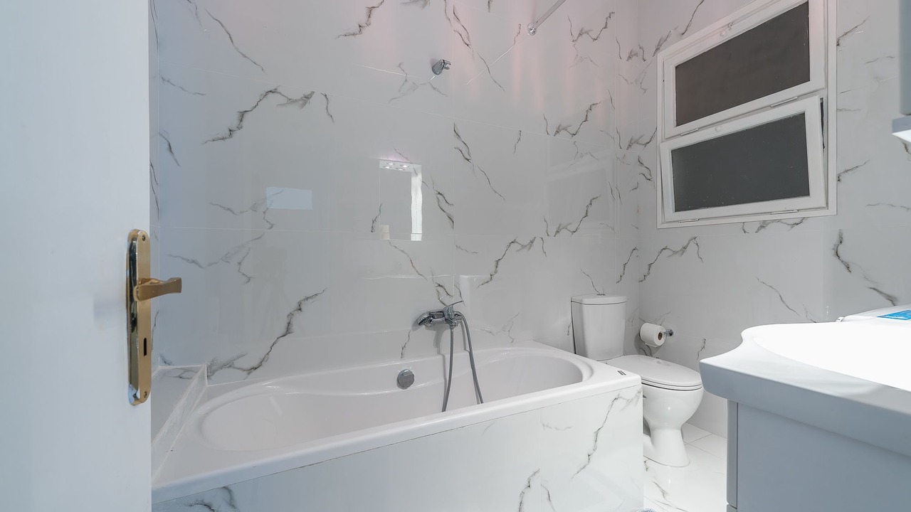 Photo of Bathroom in Mousio