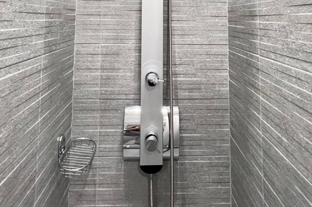 Photo of Bathroom in Peiraiki