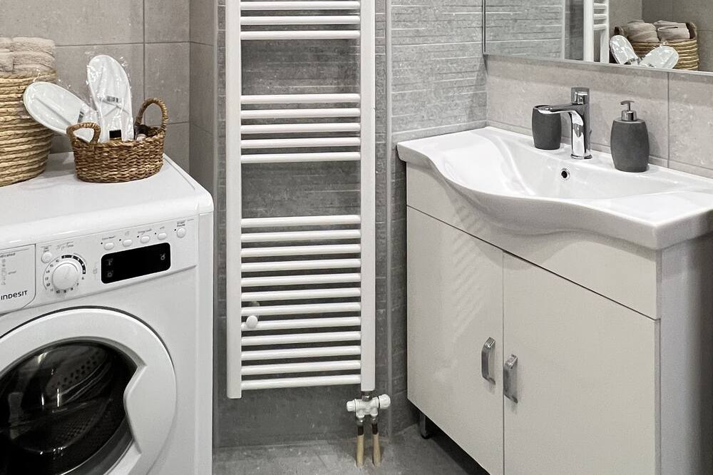 Photo of Bathroom in Peiraiki