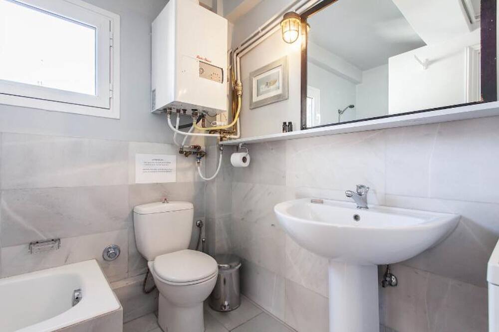 Photo of Bathroom in Monastiraki