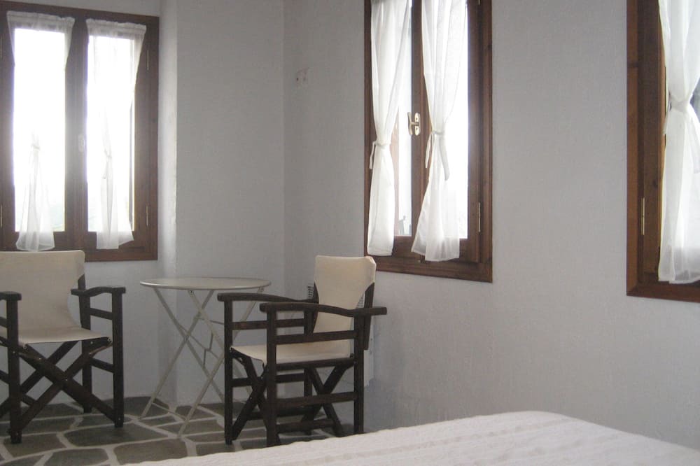 Photo of Bedroom in Kato Vrontou