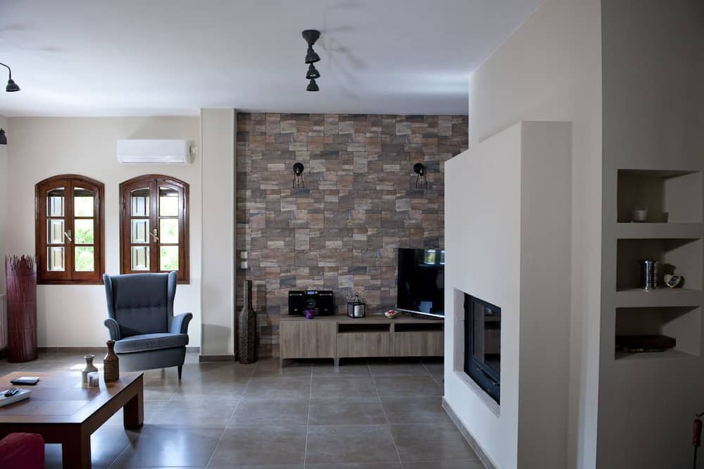 Photo of Livingroom in Koropi