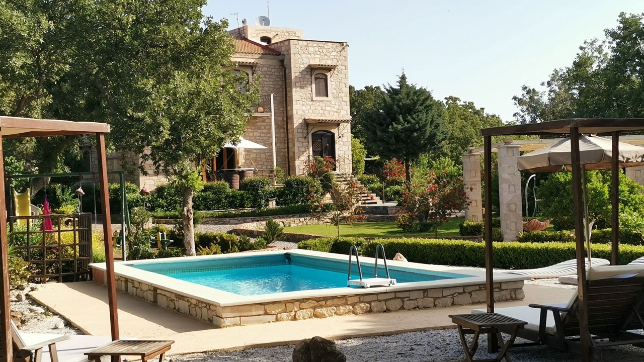 Photo of Outdoor in Armenoi