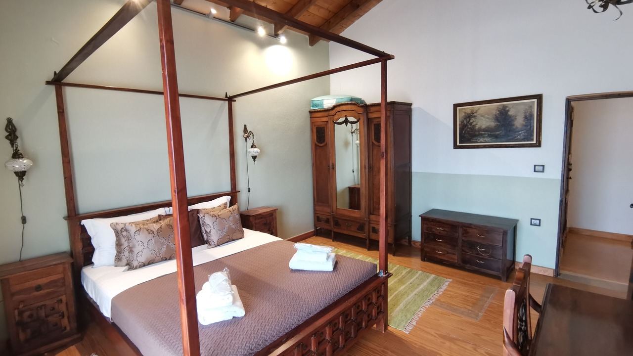 Photo of Bedroom in Armenoi