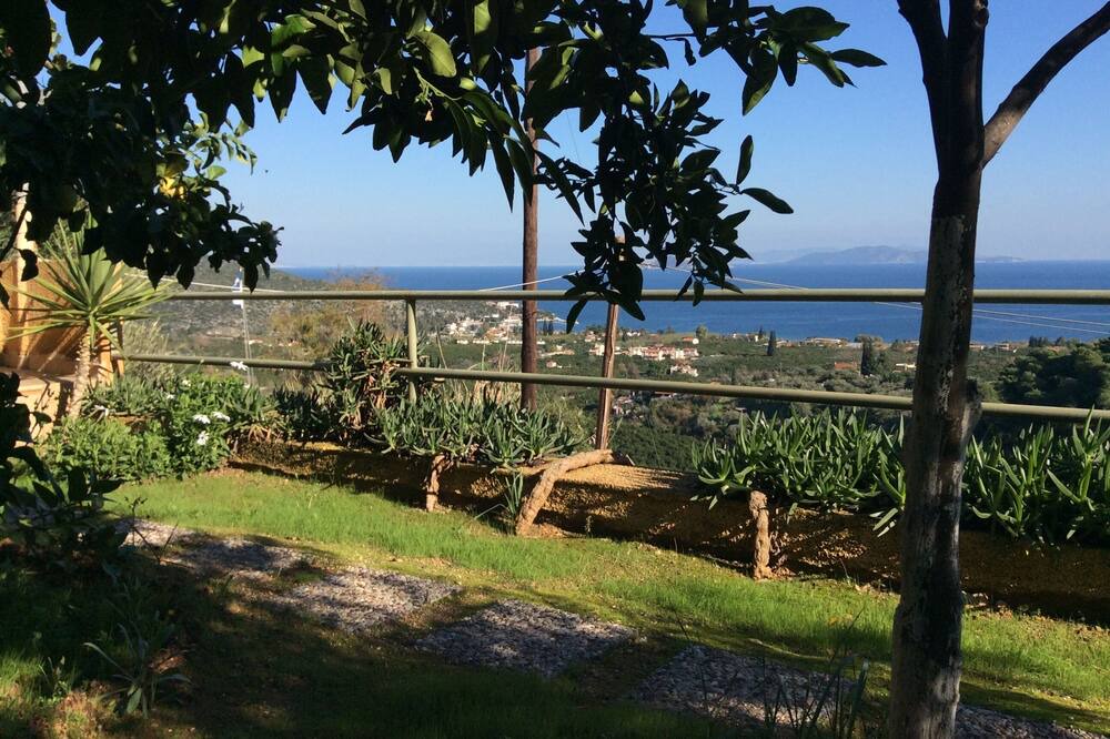 Photo of Outdoor in Melissopetra