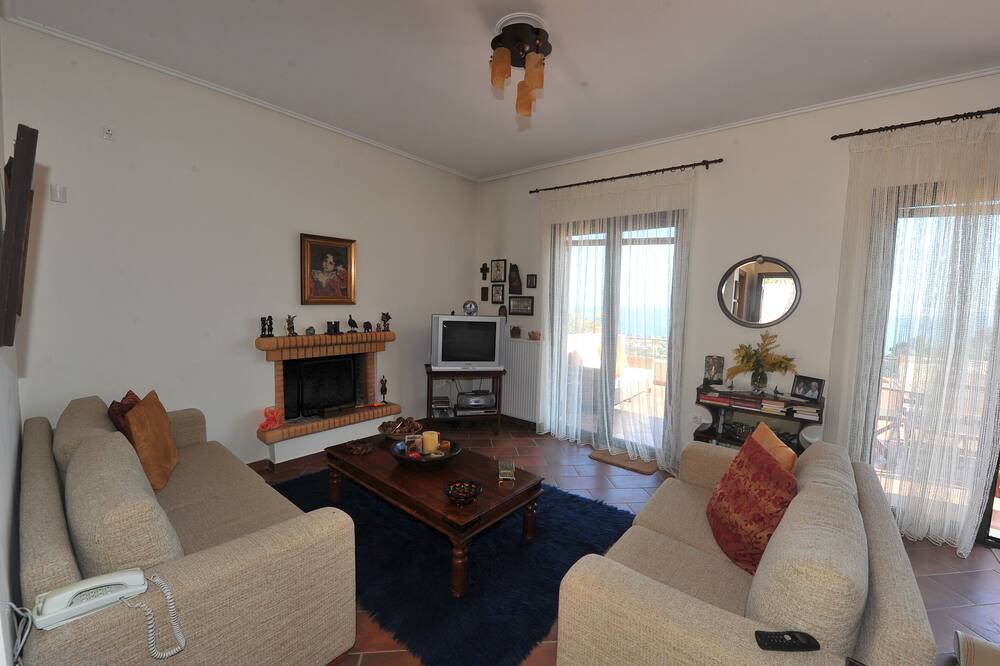 Photo of Bedroom in Melissopetra