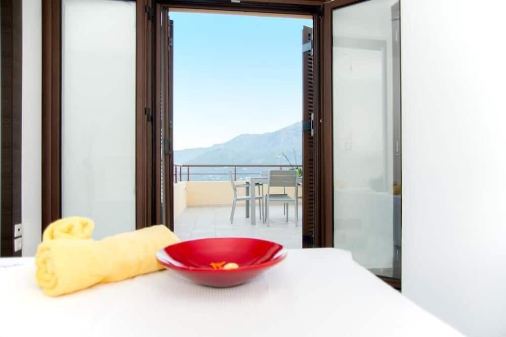 Photo of Bedroom in Exopoli