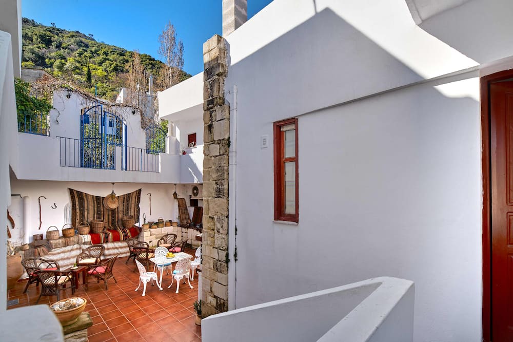 Photo of Patio Balcony in Argyroupoli