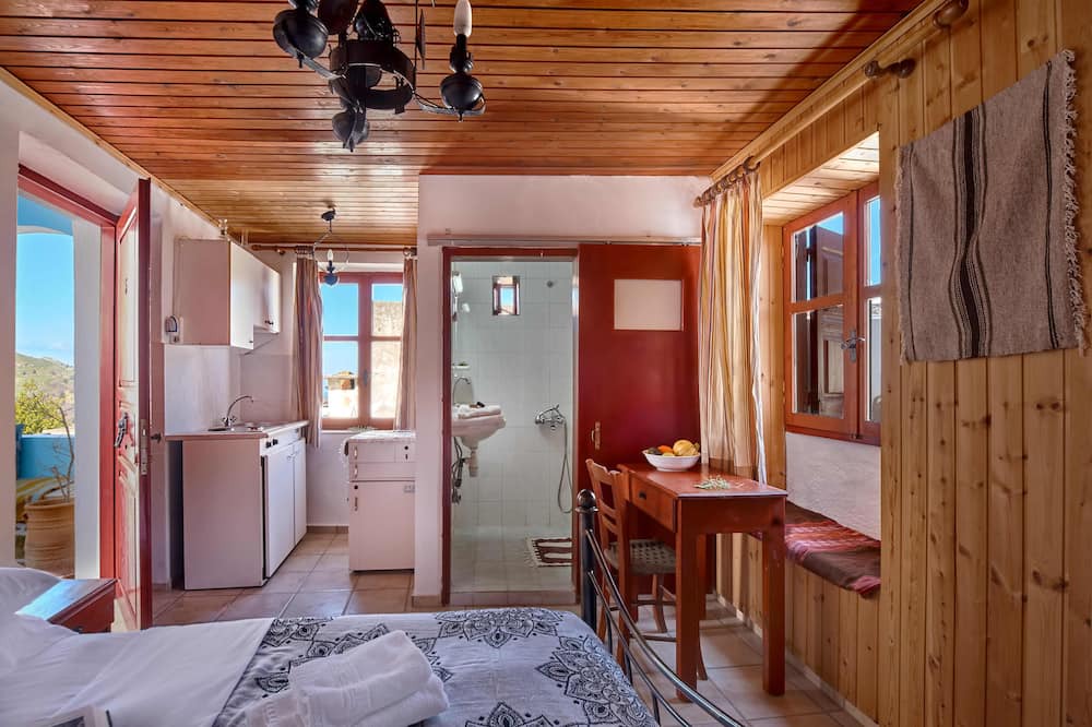 Photo of Bedroom in Argyroupoli