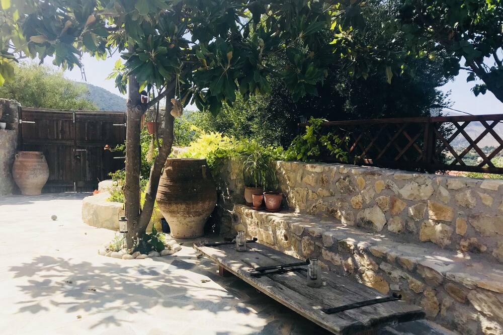 Photo of Outdoor in Makhairoi