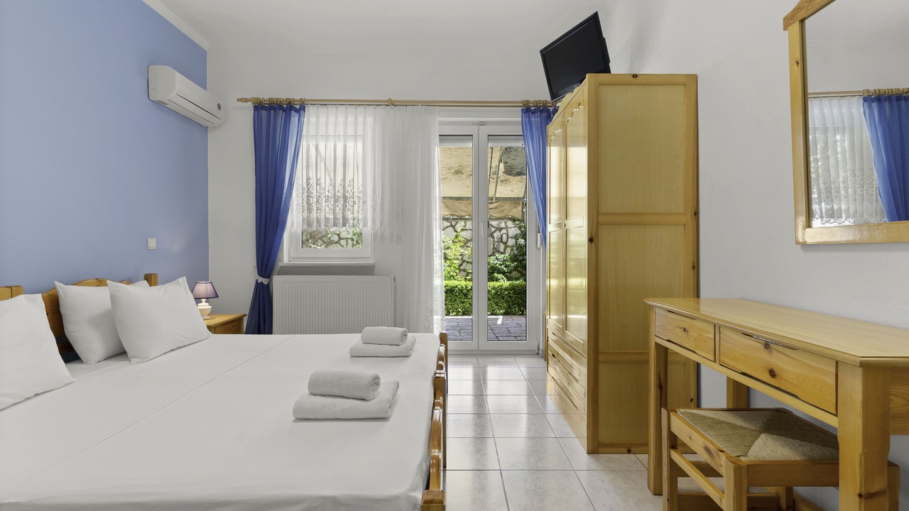 Photo of Bedroom in Sivota