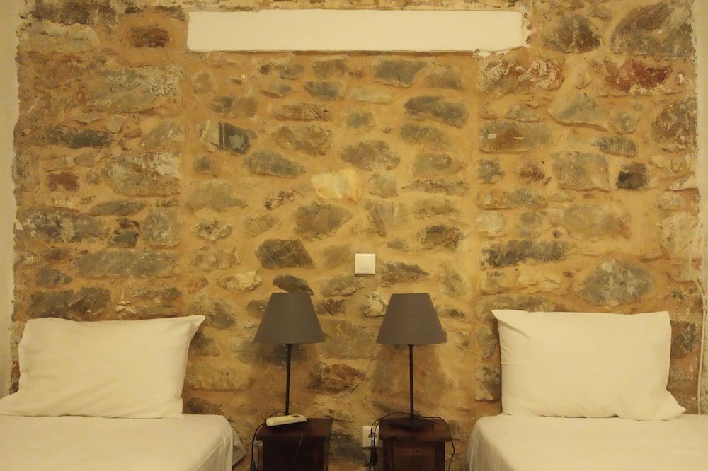 Photo of Bedroom in Omales