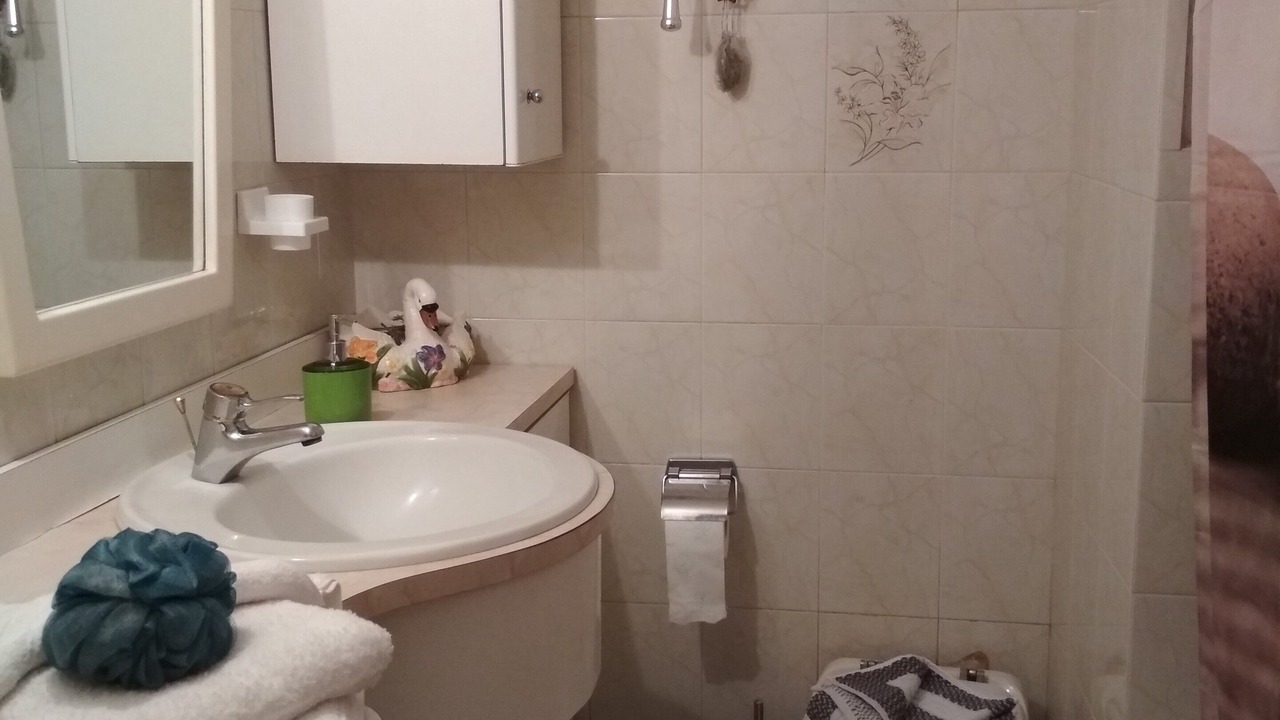 Photo of Bathroom in Argyroupoli