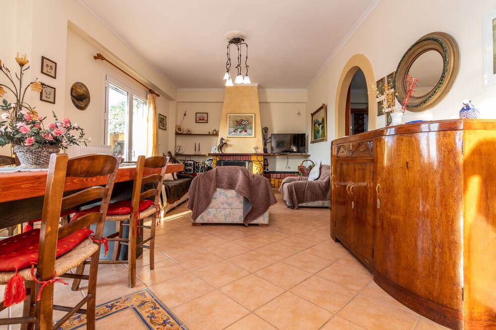 Photo of Livingroom in Patsos