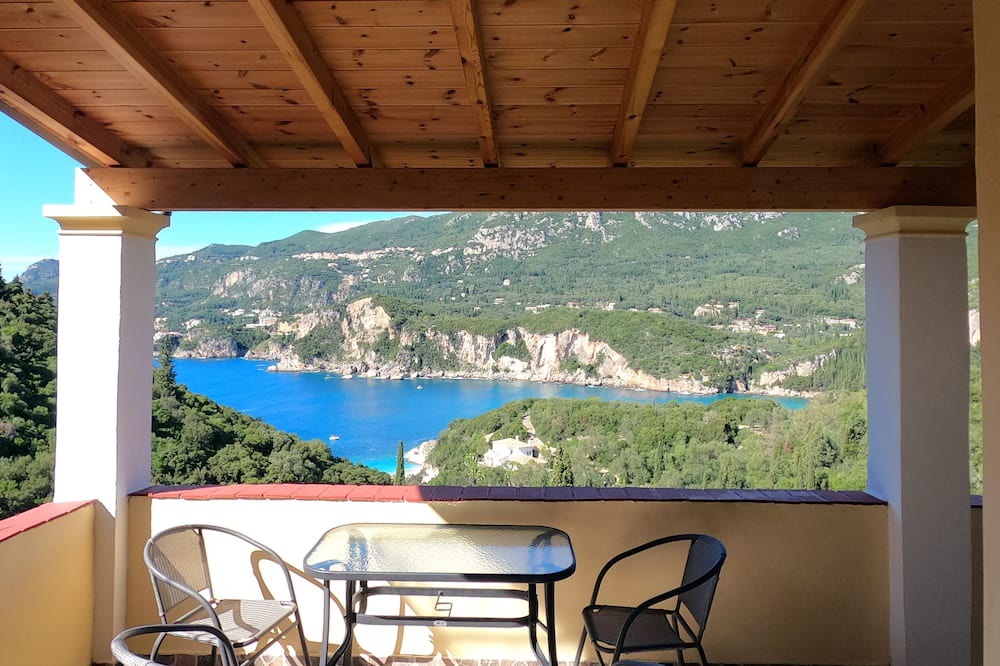 Photo of Patio Balcony in Liapades