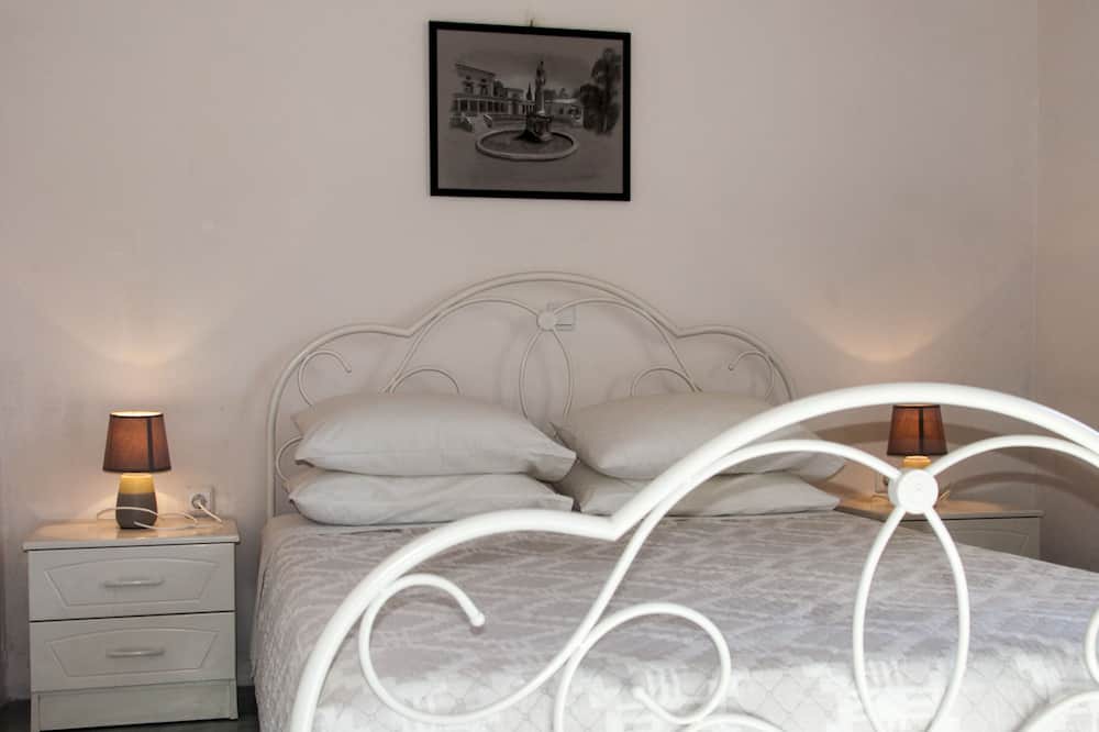 Photo of Bedroom in Liapades