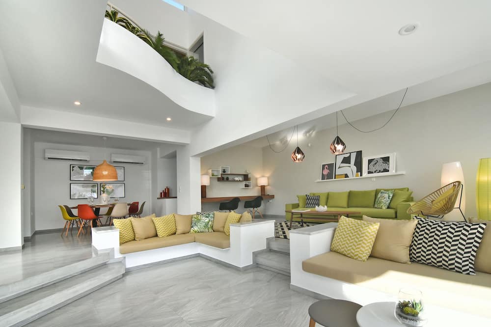 Photo of Bedroom in Alimos