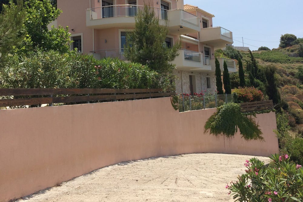 Photo of Outdoor in Paliki