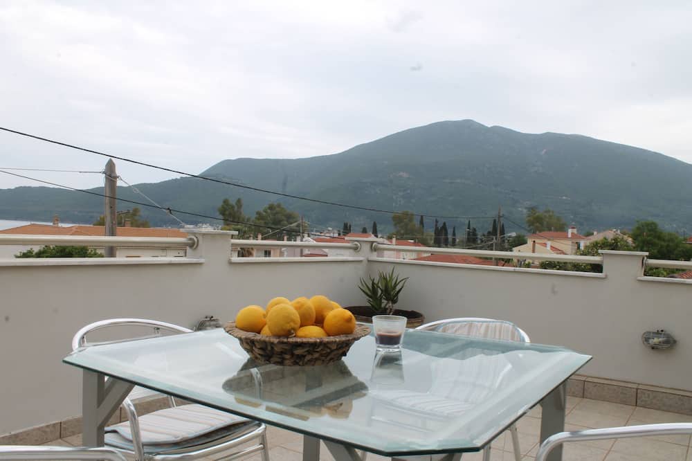 Photo of Patio Balcony in Karavomylos