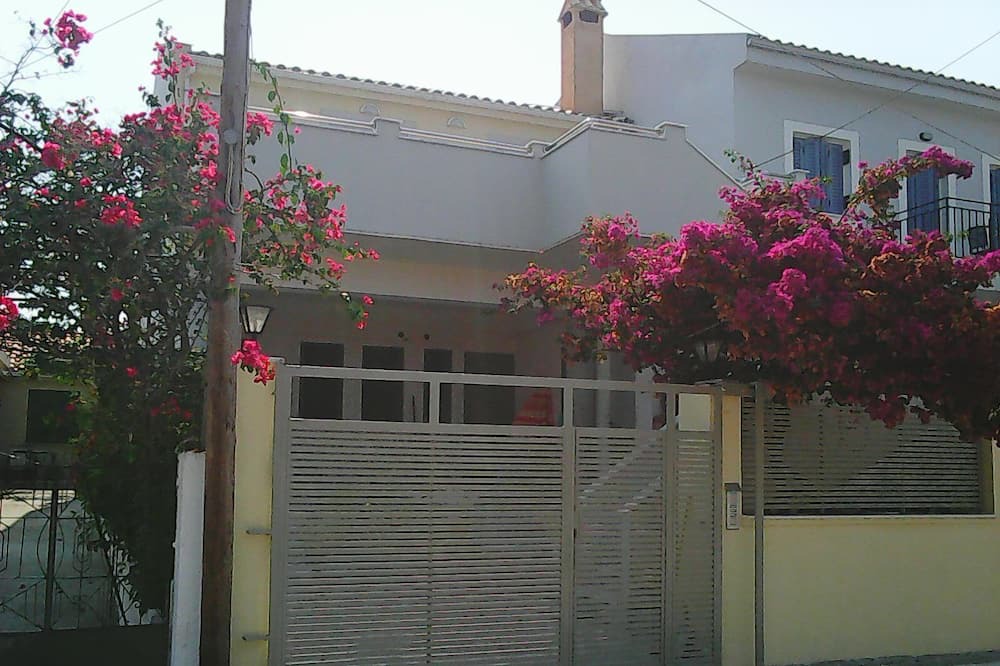 Photo of Outdoor in Karavomylos
