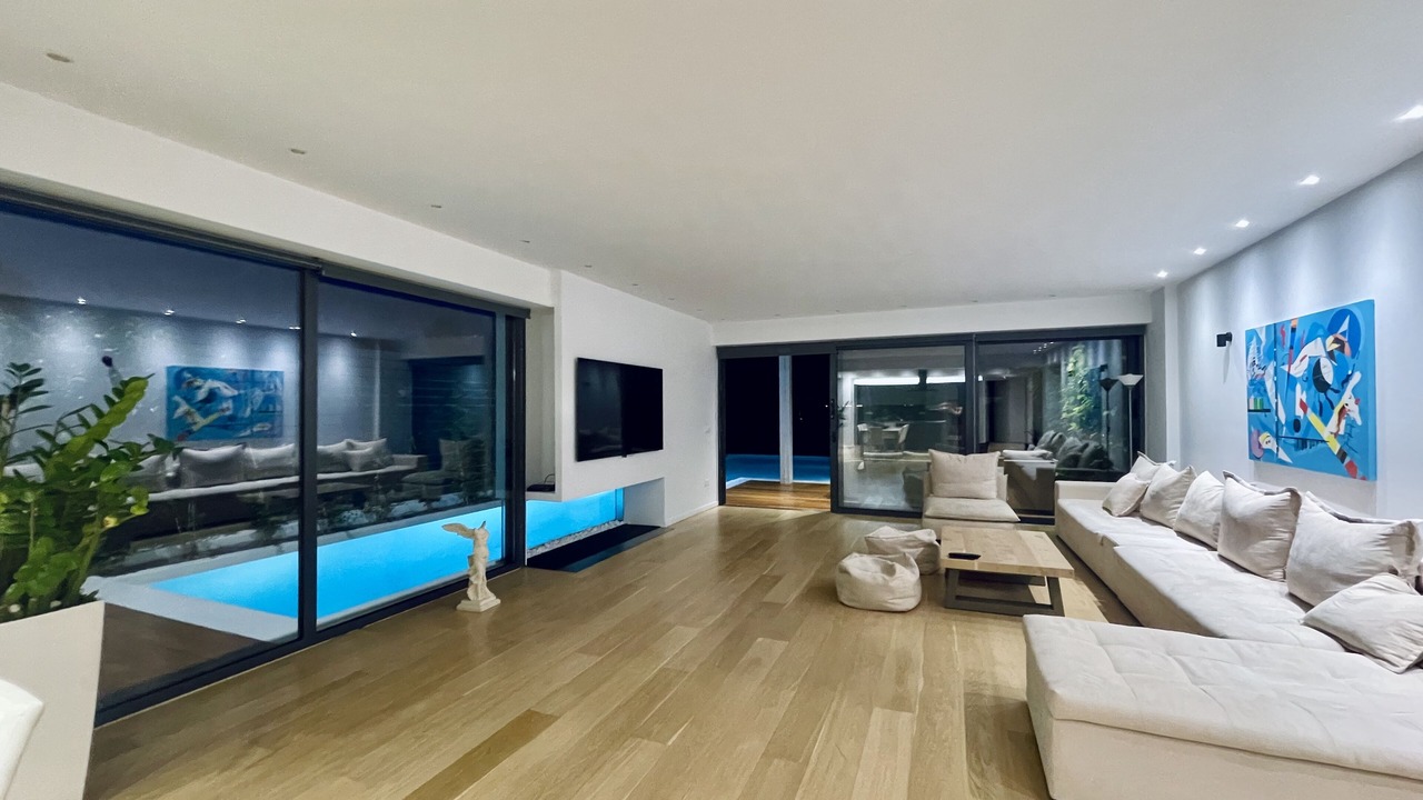 Photo of Livingroom in Elliniko