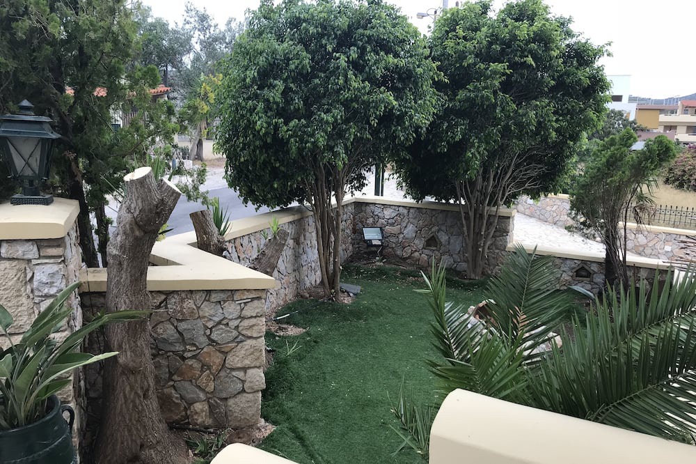 Photo of Outdoor in Selinia