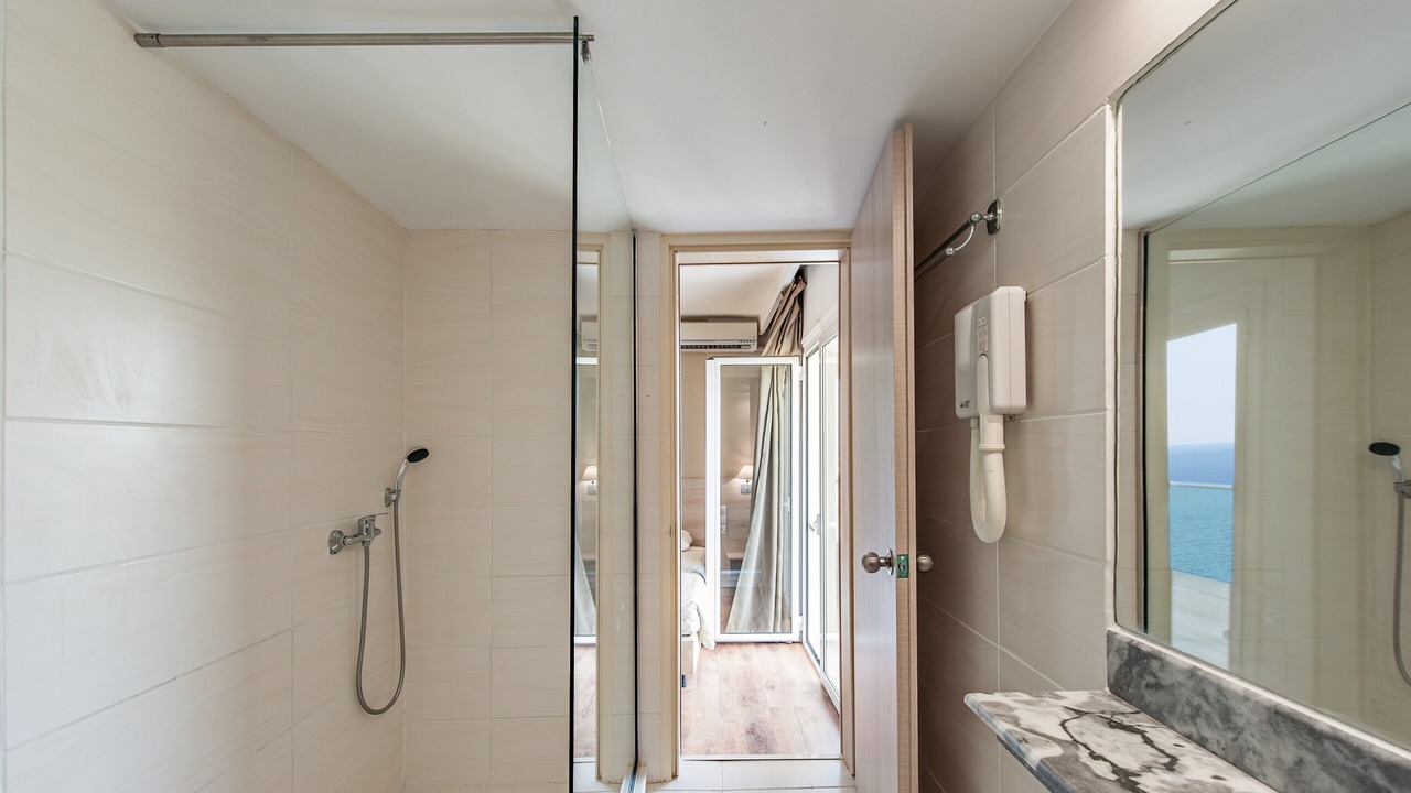Photo of Bathroom in Eretria