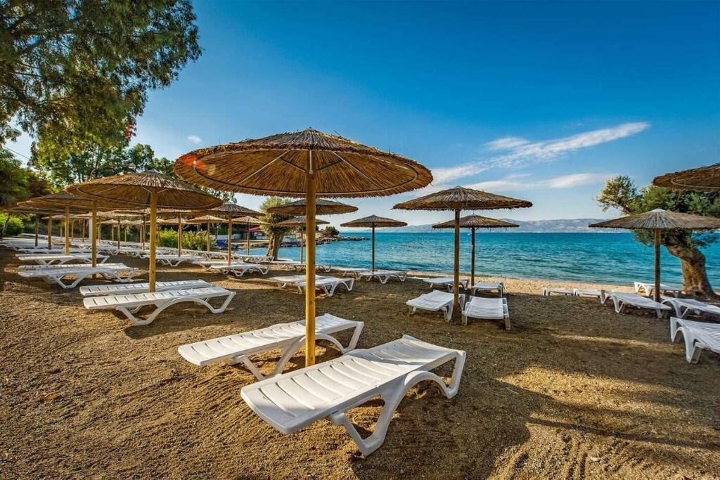 Photo of Others in Eretria