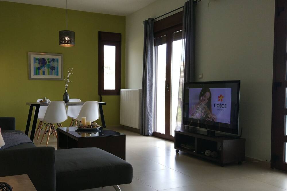 Photo of Livingroom in Pitharion