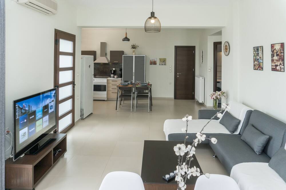 Photo of Livingroom in Pitharion