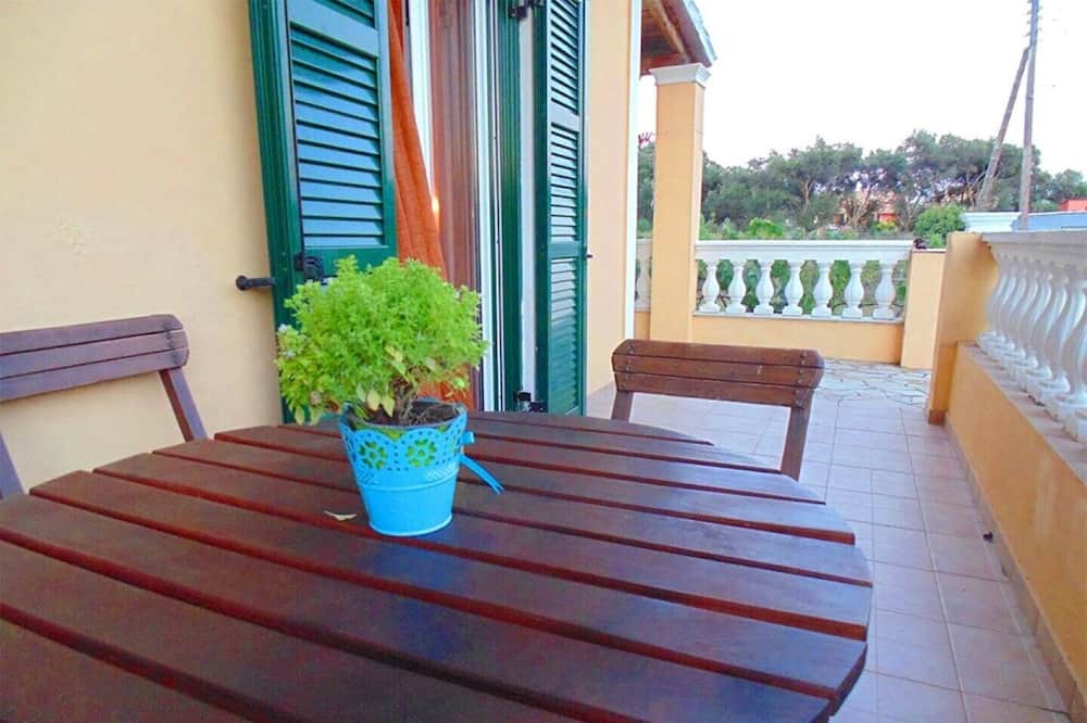 Photo of Patio Balcony in Agios Matthaios