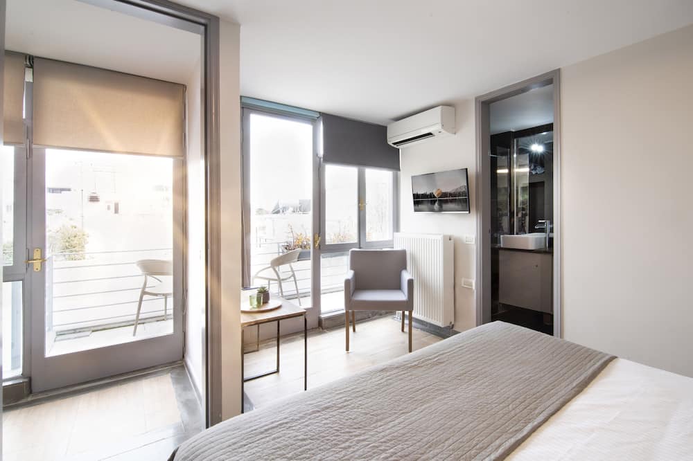 Photo of Bedroom in Filopappou