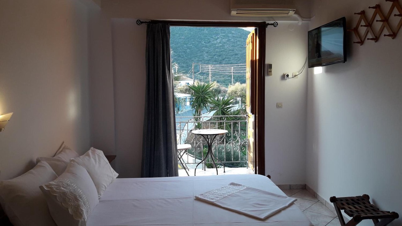 Photo of Bedroom in Charakas