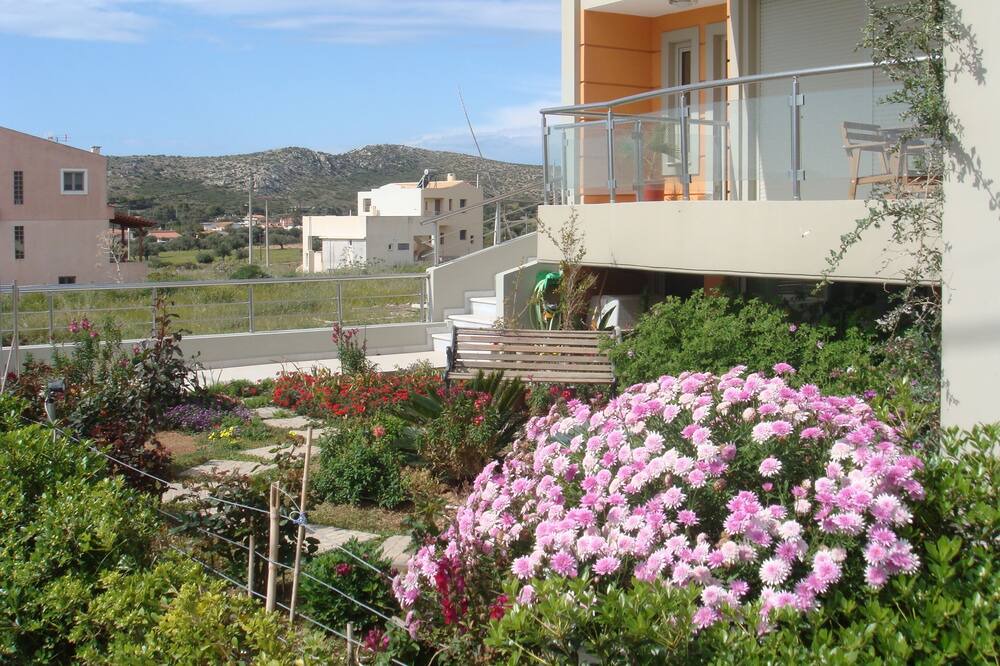 Photo of Outdoor in Charakas