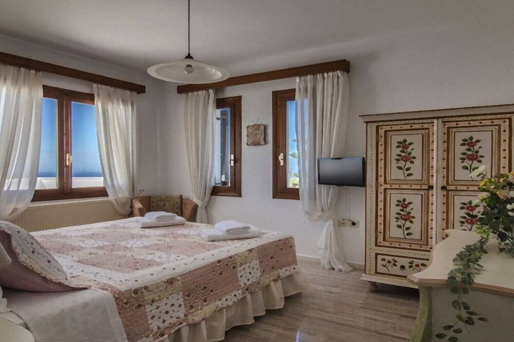 Photo of Bedroom in Atsipópoulon