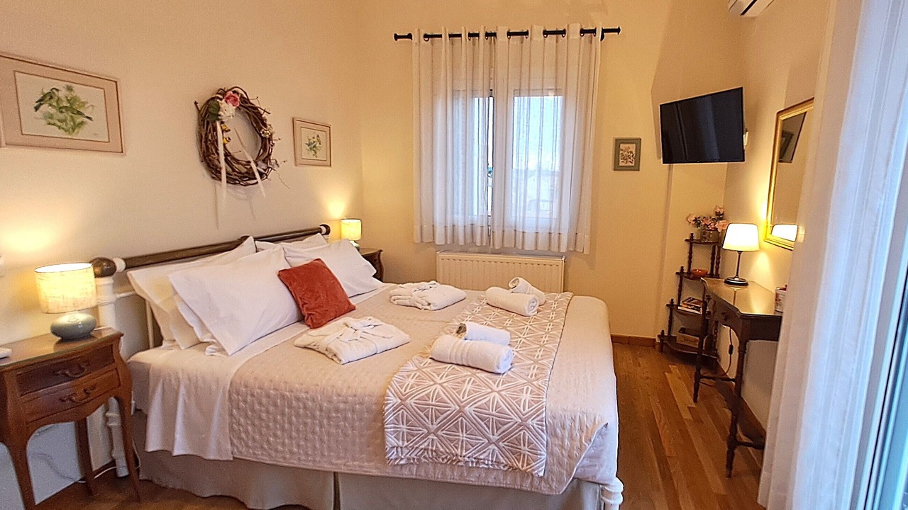 Photo of Bedroom in Corfu Town