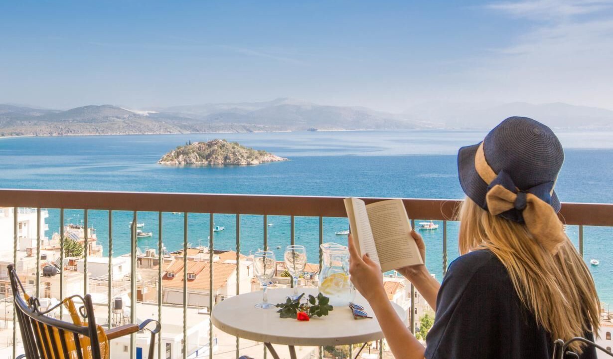 Photo of Patio Balcony in Tolo
