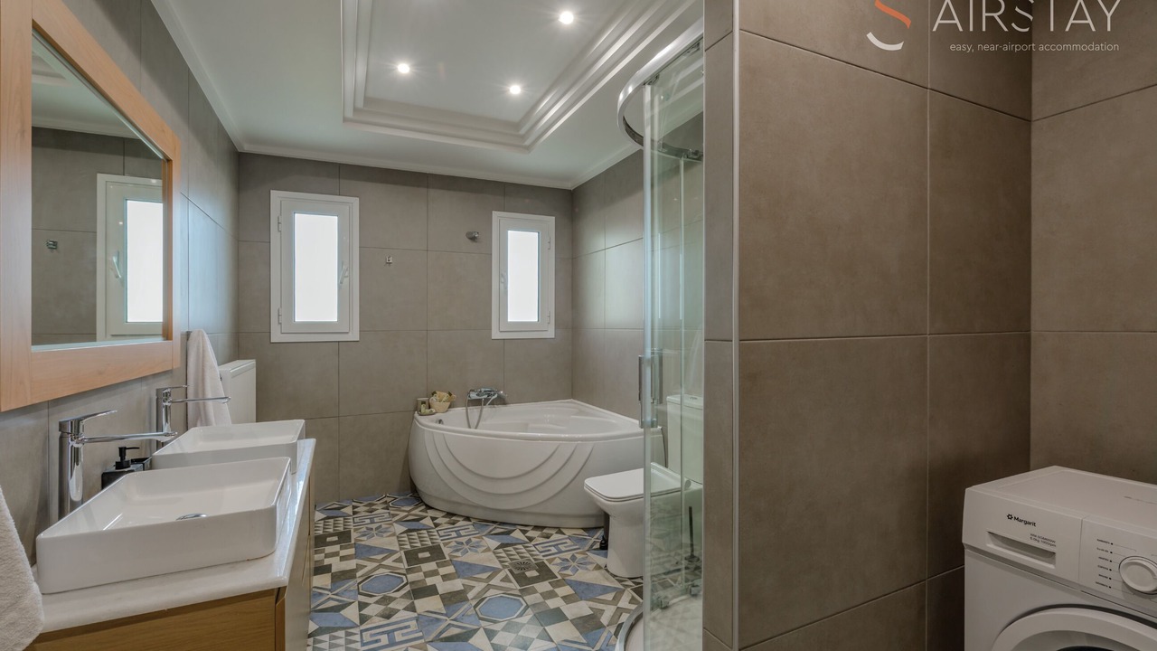 Photo of Bathroom in Spata-Artemida