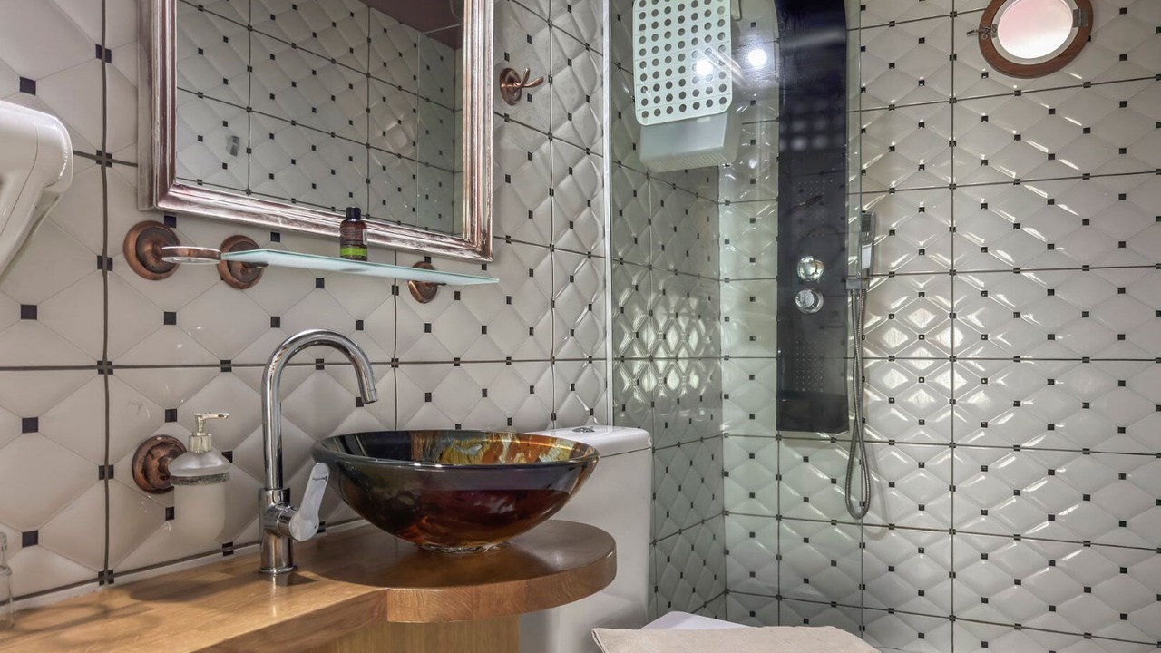Photo of Bathroom in Old Town