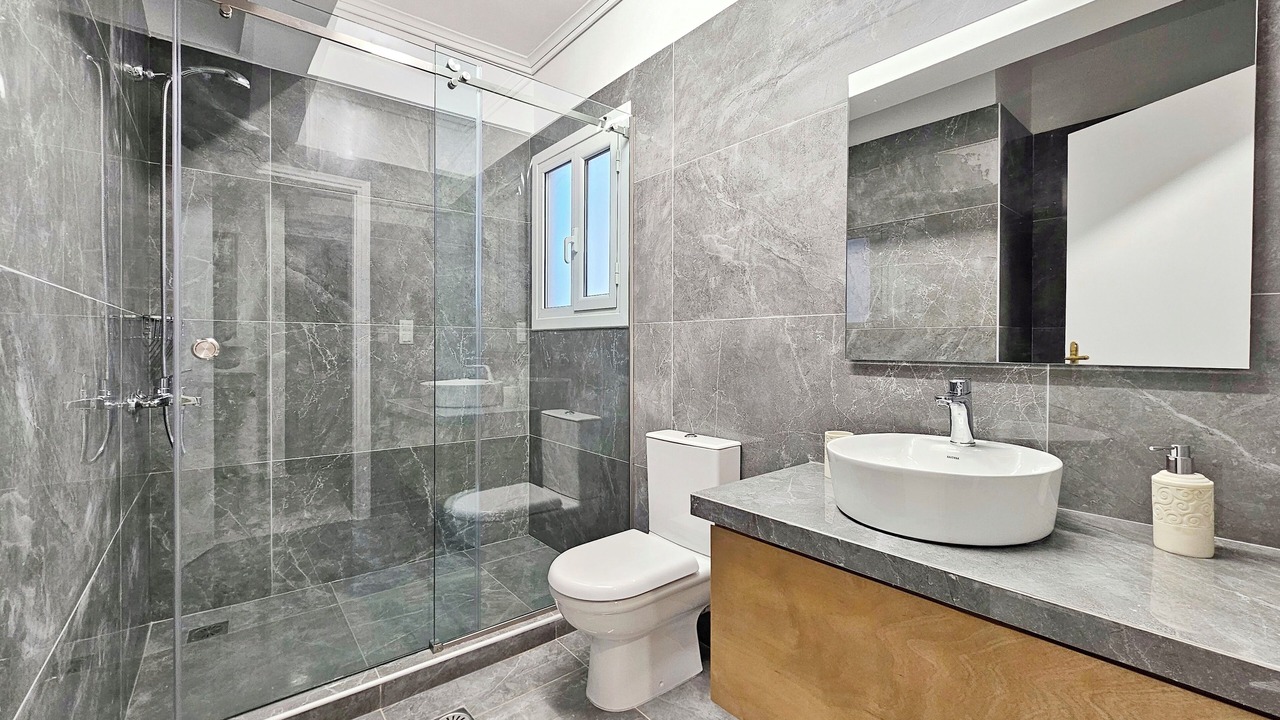 Photo of Bathroom in Omonia