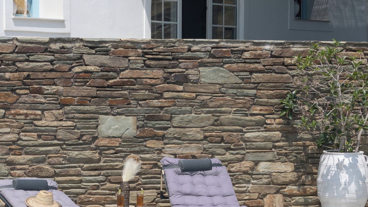 Photo of Outdoor in Menites