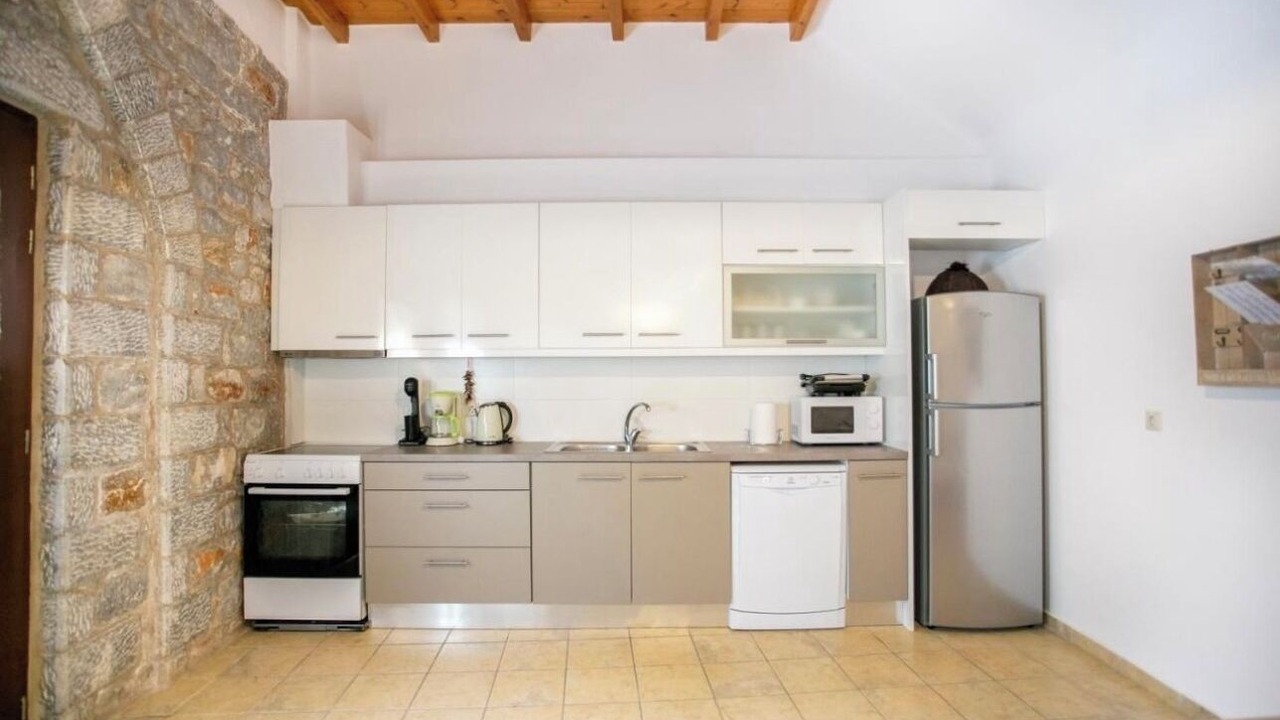 Photo of Kitchen in Neon Oitylo